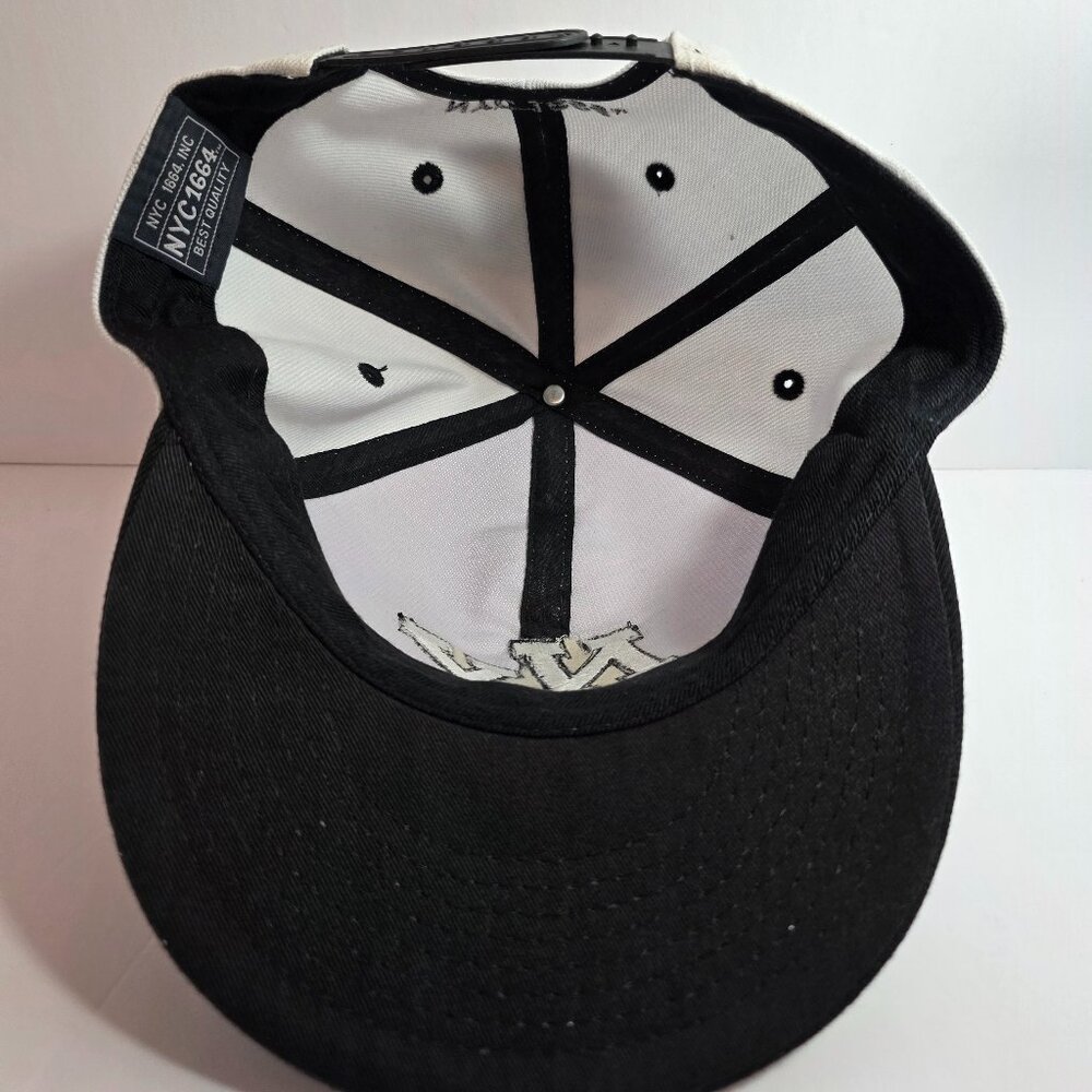 NYC 1664 Snapback Hat – NY Embroidered Logo – White & Black – Adjustable - Picture 5 of 9